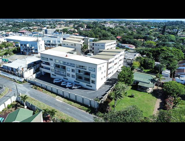 2 BEDROOM APARTMENT FOR SALE IN MANABA BEACH